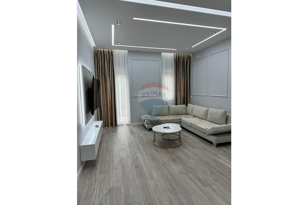 Appartement 2+1 à vendre sur la rue pelivana leskaj, vlore