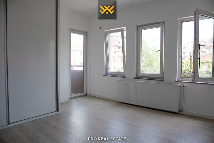 Maison - bureau 220m² à louer à tokbashqe