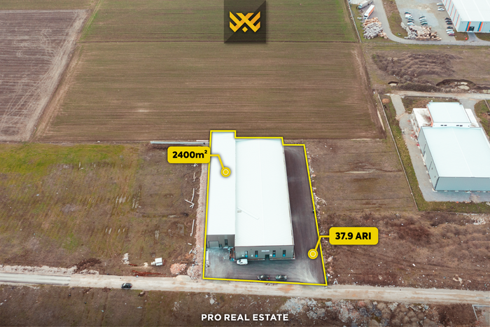 Truall 37,9 ari et bâtiment 2400m² à #vente à suhadoll (4)