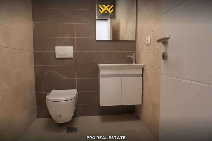 Espace de 60m² à louer à Bregu i Diellit