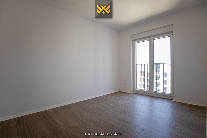 Banesë penthouse 148.89m² + 113.26m² për #shitje te Mati 1. (2)