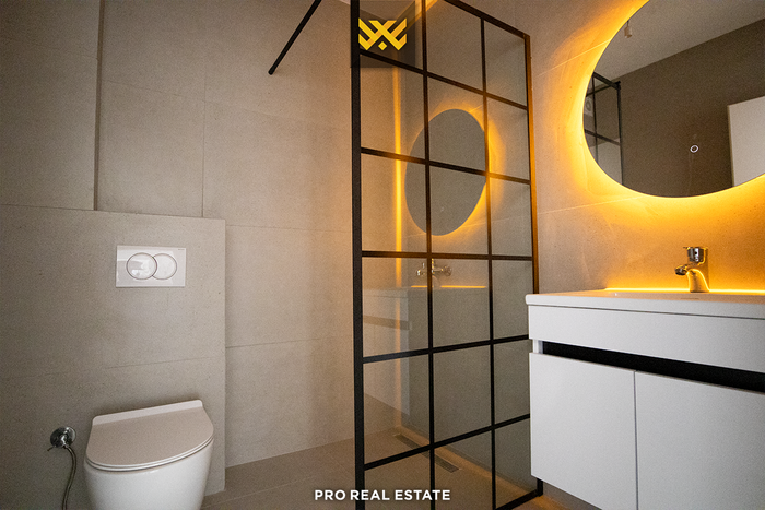 Banesë penthouse 148.89m² + 113.26m² për #shitje te Mati 1. (6)