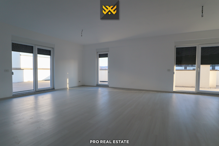 Apartamento - ático 270m² + 180m² terraza en #venta en Prishtina e Re