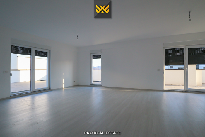 Apartamento - ático 270m² + 180m² terraza en #venta en Prishtina e Re