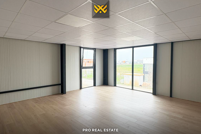 Armazém de 750m² para alugar em Çagllavicë (4)