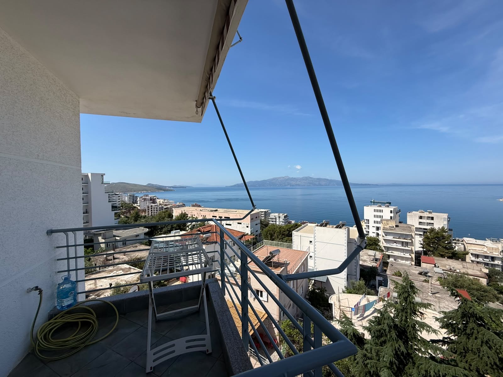 Pamje e gjelbër dhe elegance