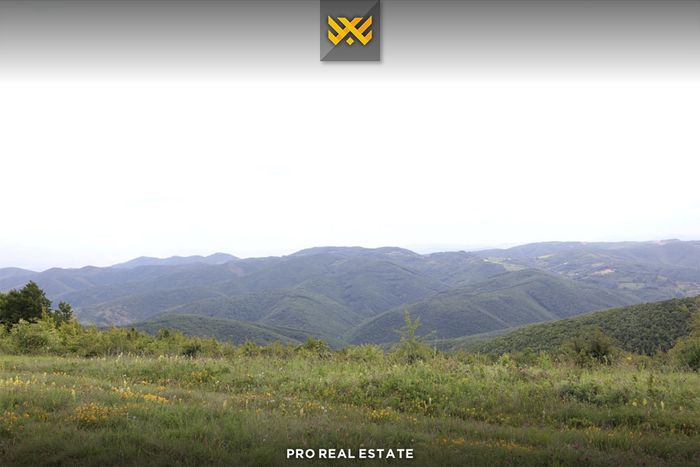 Terrain 4 ari à la #vente à butovc. (2)