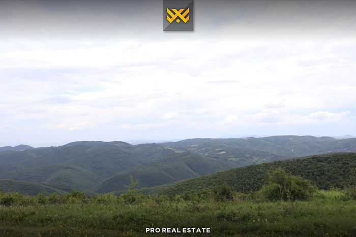 Terrain 4 ari à la #vente à butovc. (3)