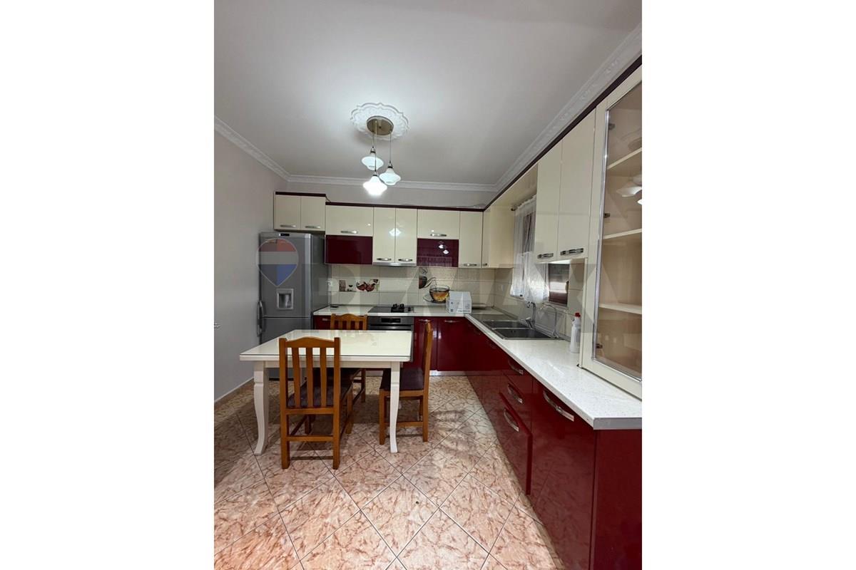 Apartamento 2+1+2 para alugar, segundo andar da vila em selite (2)