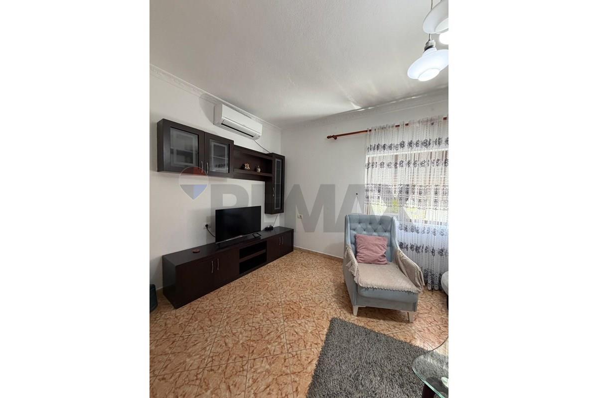 Apartamento 2+1+2 para alugar, segundo andar da vila em selite (3)
