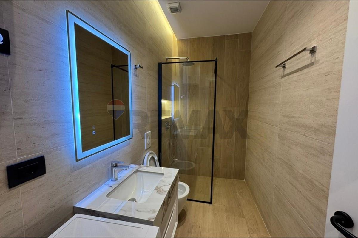 Appartement 1+1 à vendre, près du lac de Tirana
