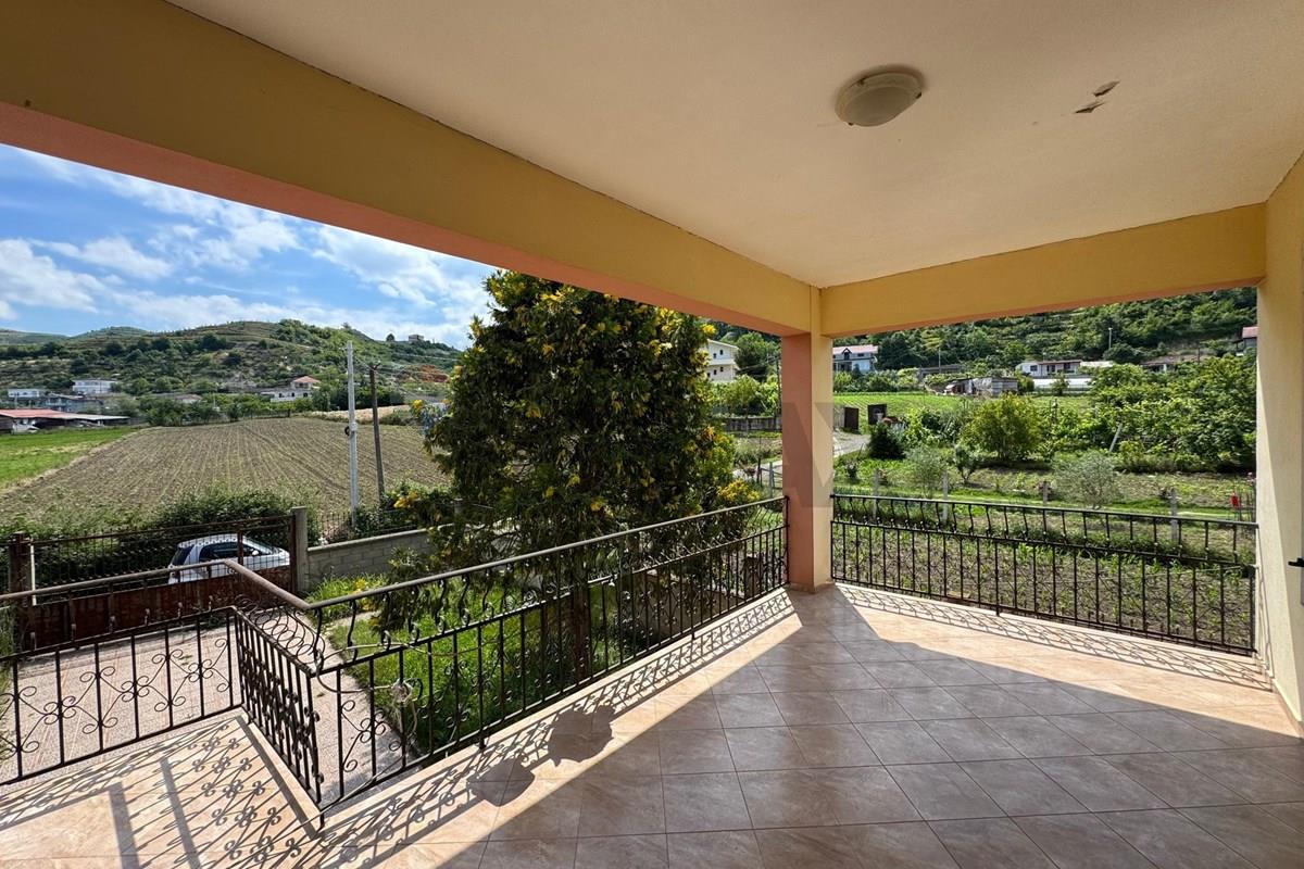 Houses for sale, peze helmas