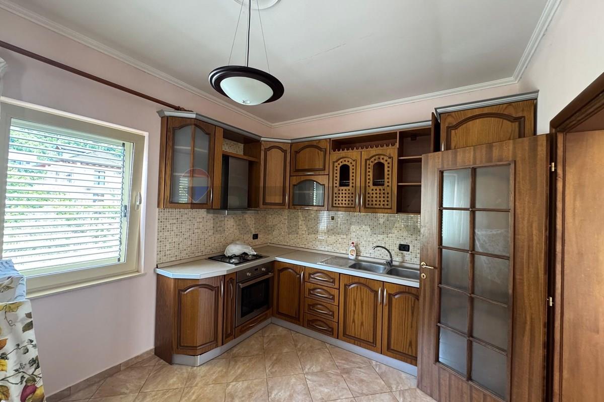 Houses for sale, peze helmas