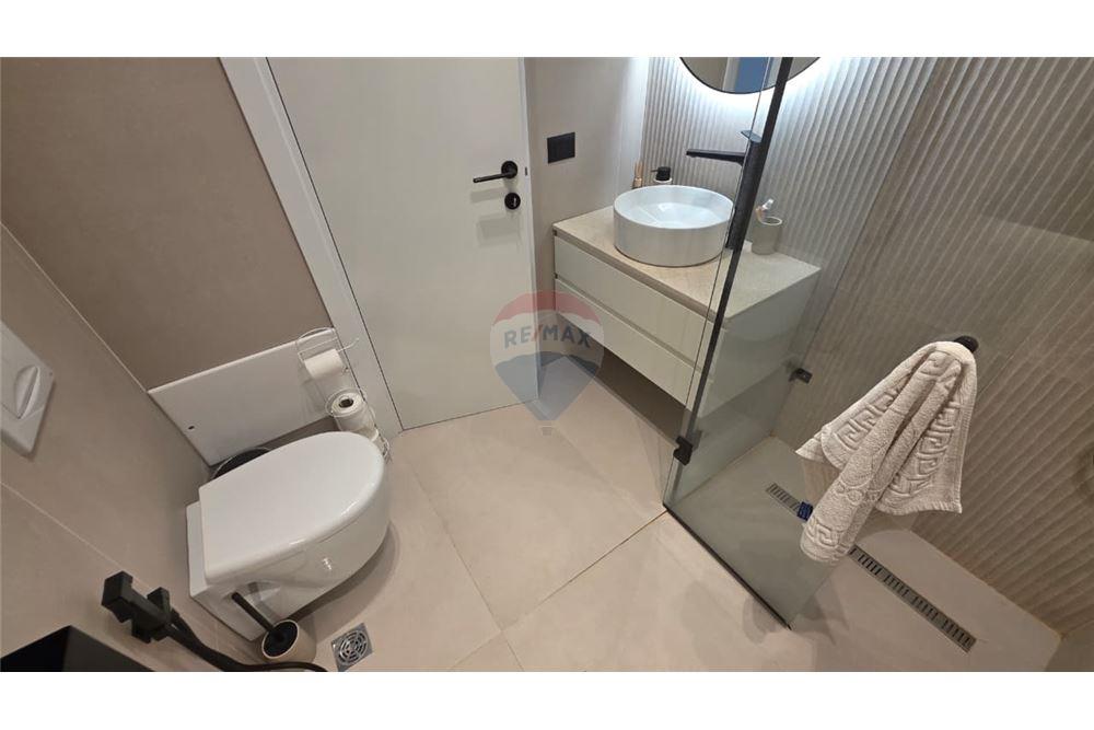 Vente studio + appartement 1+1 à lungomare avec vue imprenable sur la mer