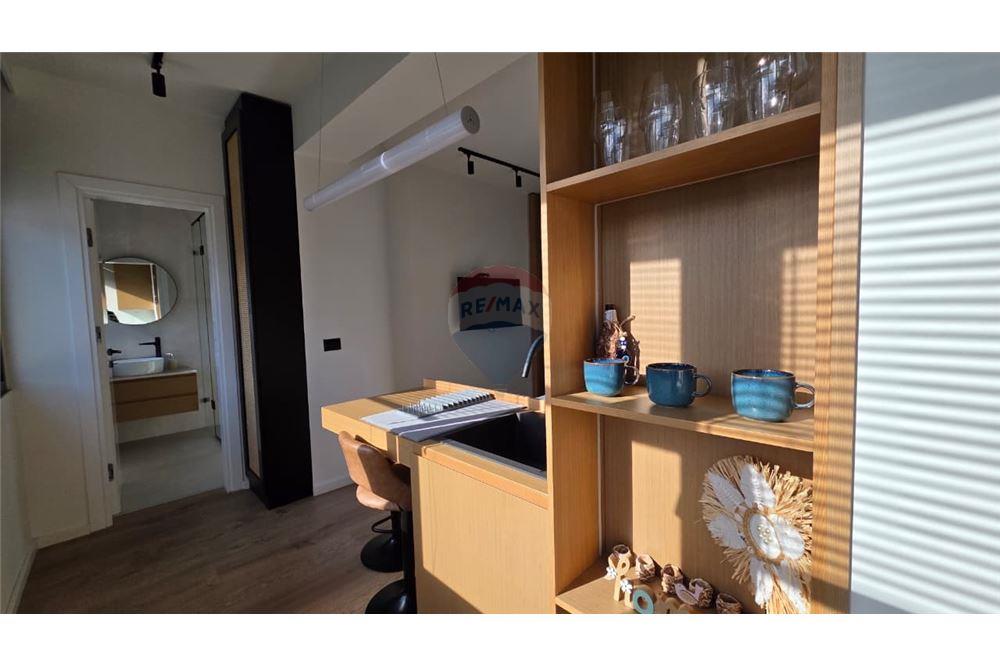 Vente studio + appartement 1+1 à lungomare avec vue imprenable sur la mer
