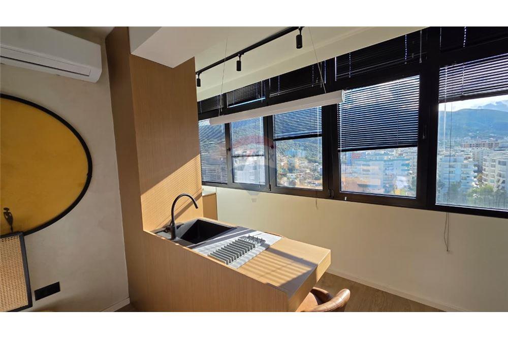 Vente studio + appartement 1+1 à lungomare avec vue imprenable sur la mer
