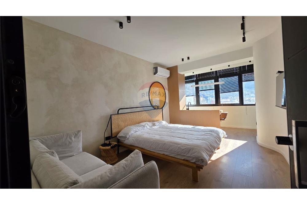 Vente studio + appartement 1+1 à lungomare avec vue imprenable sur la mer