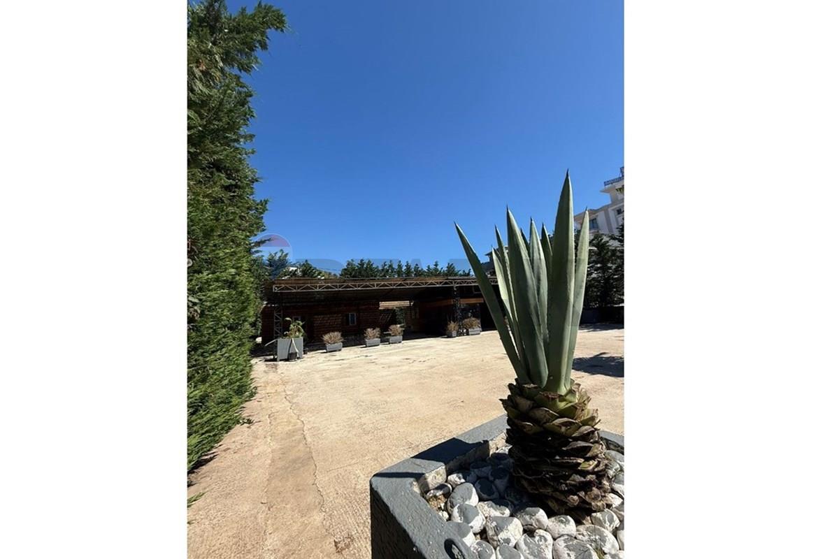 Local comercial en alquiler en ksamil