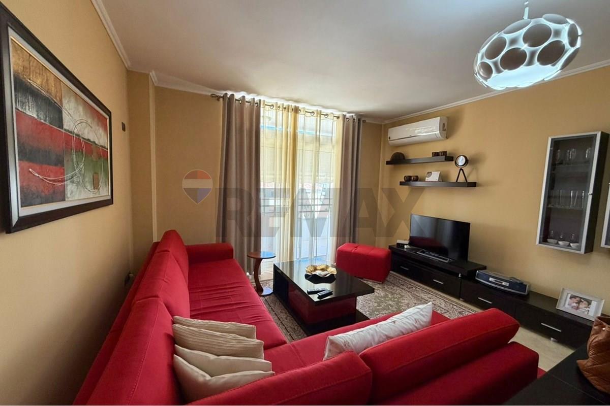 Apartament 2+1 për shitje ne Astir prane vila l