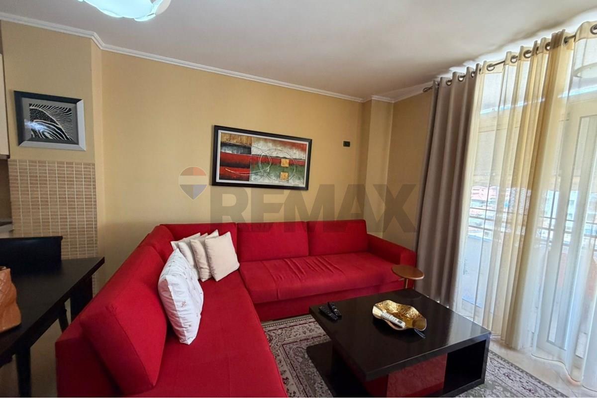 Apartament 2+1 për shitje ne Astir prane vila l