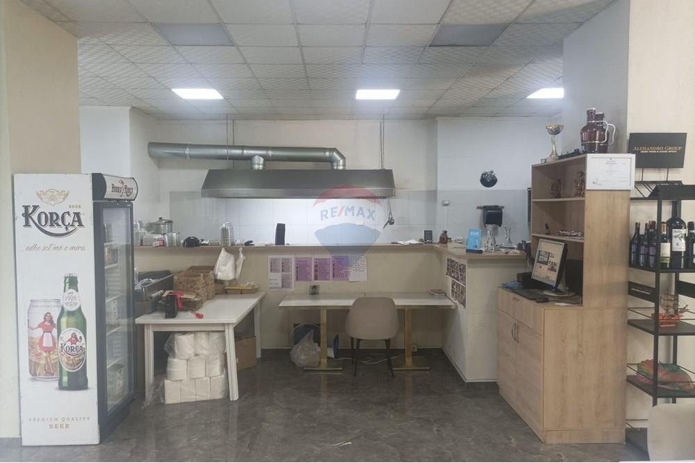 Business bar-restaurant for sale located on besim alla street in Yzberisht area
