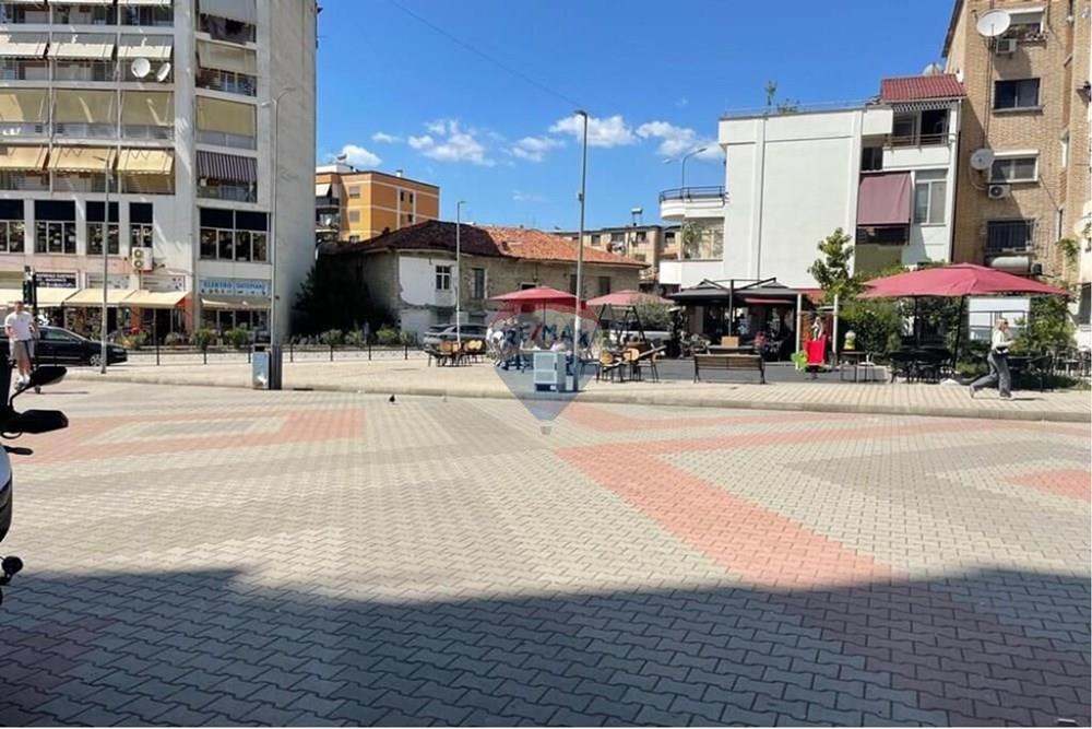 Ish tregu elektrik, Tirana (3)