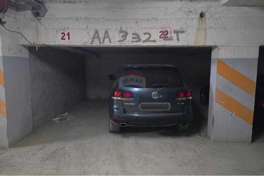 4 garage in vendita in zona favorita (4)