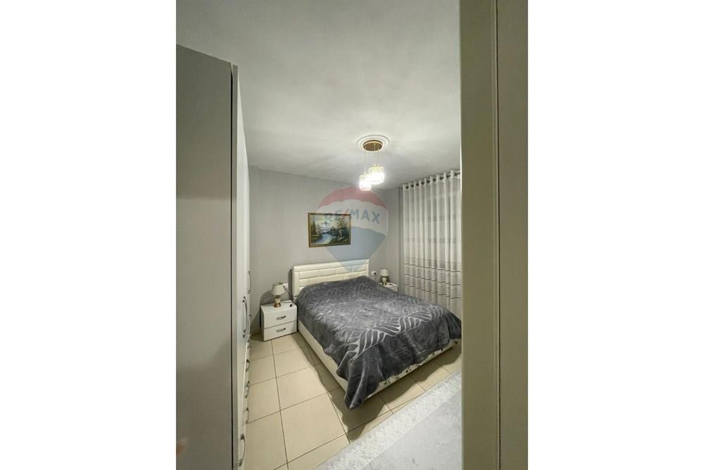 Apartamento 1+1 para alugar, em um prédio novo perto do teatro migjeni, Shkodër.