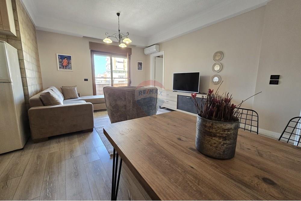 Apartment for sale 1+1+gazoniere in downtown 9-storey building