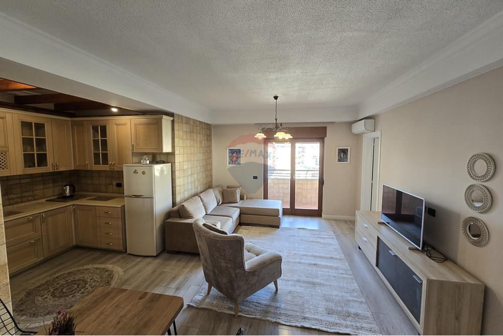 Apartment for sale 1+1+gazoniere in downtown 9-storey building