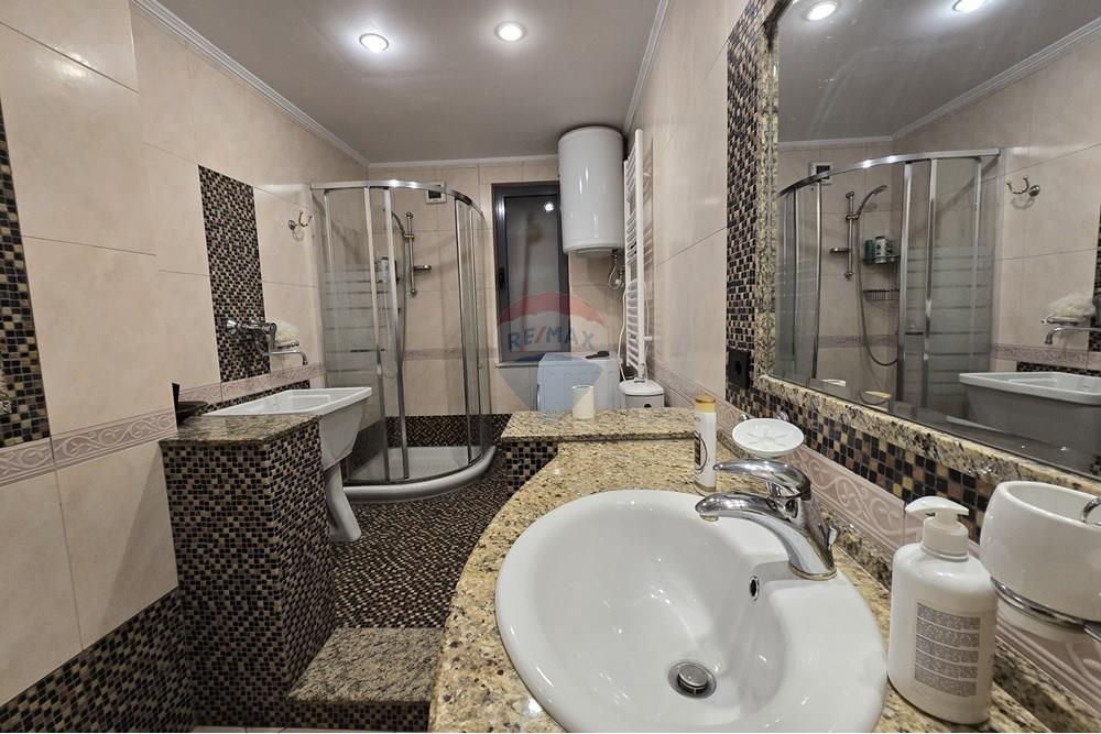 Apartment for sale 1+1+gazoniere in downtown 9-storey building