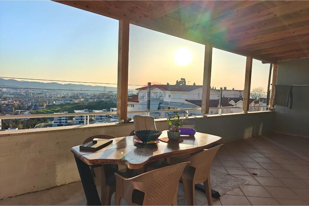 Apartamento 3+1+2 con veranda, en venta, fresk, Tirana
