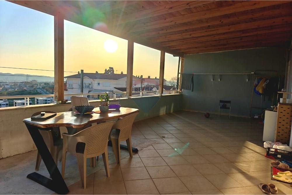 Apartamento 3+1+2 con veranda, en venta, fresk, Tirana (6)