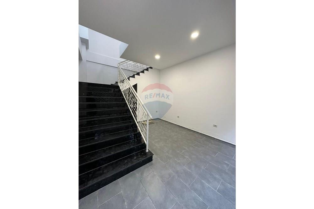 Apartamento + loja à venda em fresk!
