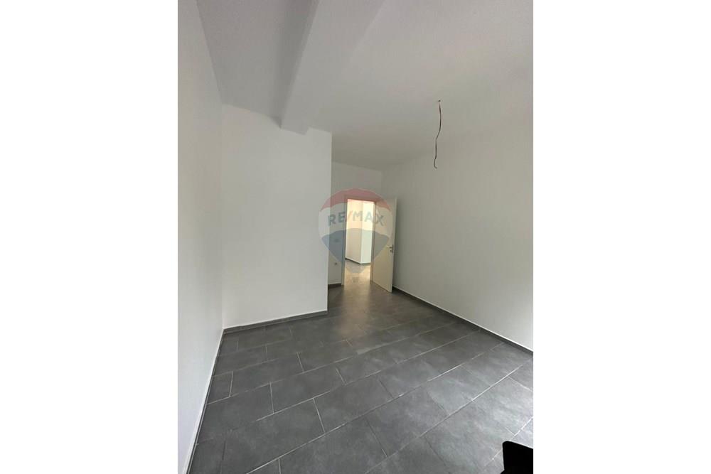 Apartamento + loja à venda em fresk!