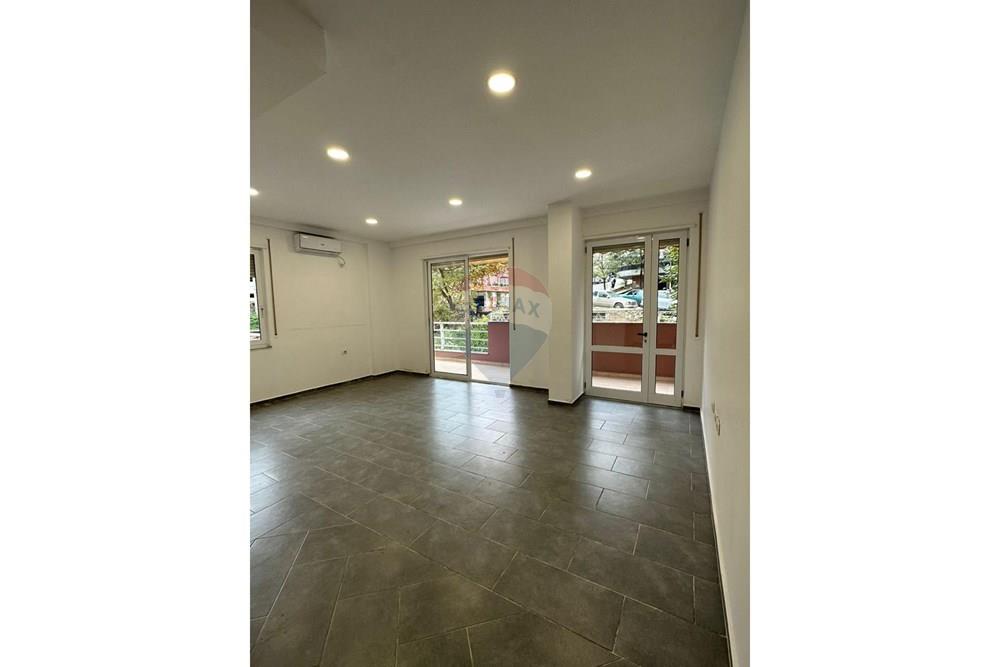 Apartamento + loja à venda em fresk!
