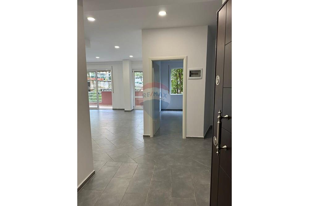 Apartamento + loja à venda em fresk!