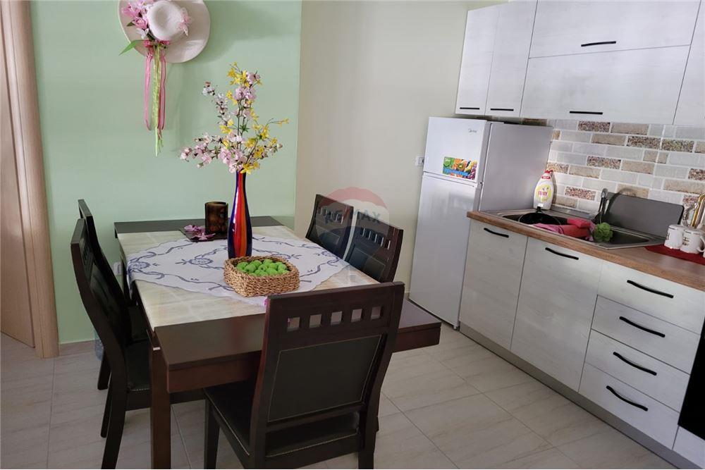 Rruga dhimitër konomi, Vlorë (8)