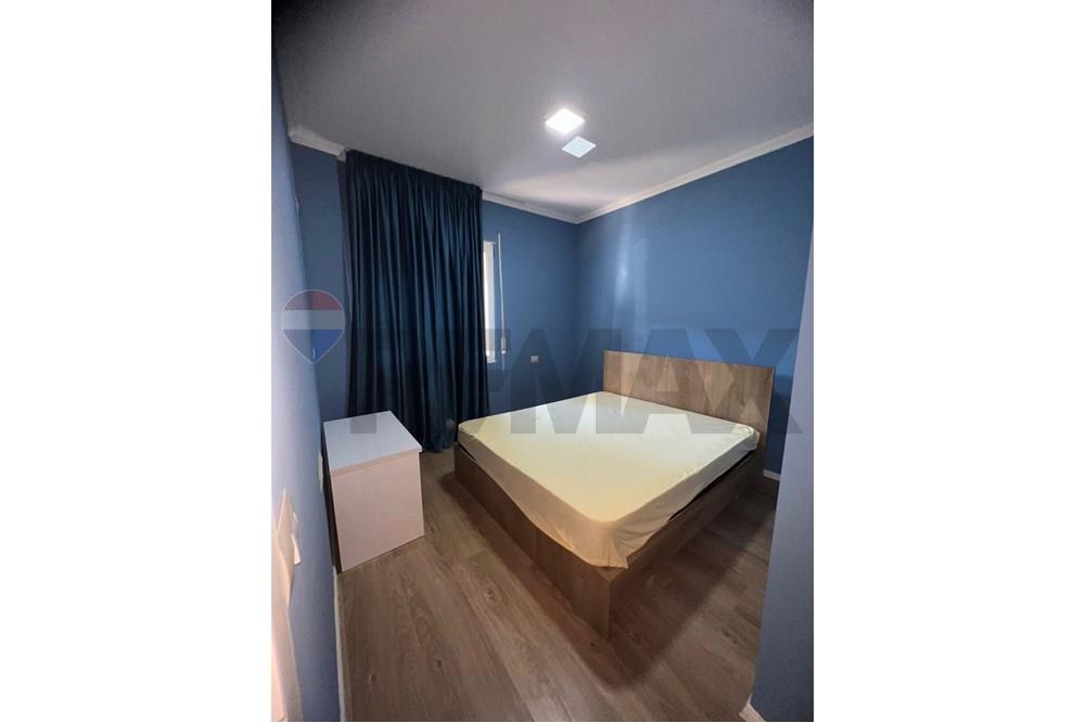 Apartment located at lake dry near radisson hotel