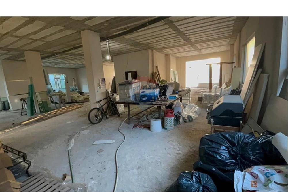 Warehouse for sale on teki selenica street. (2)