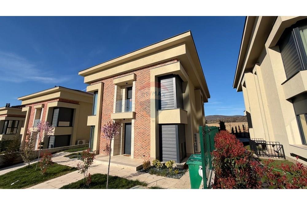 Casa para alugar em marigona hill, Pristina! (2)