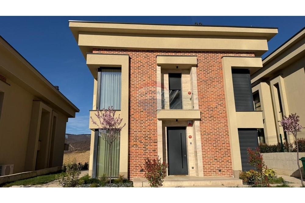 Casa para alugar em marigona hill, Pristina! (3)