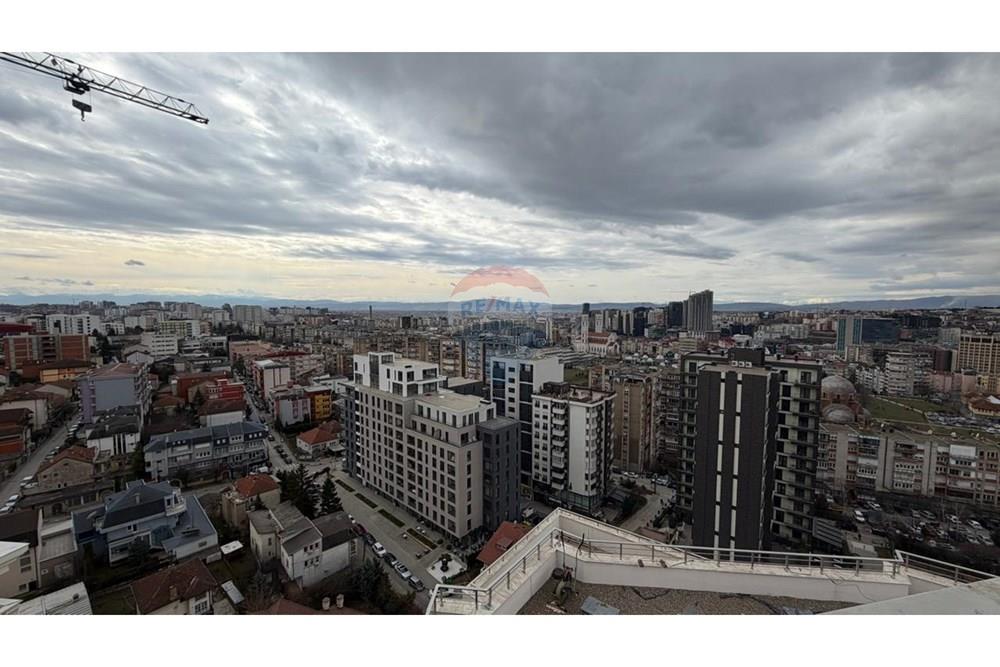Attico in affitto nella zona esclusiva residenziale "Prishtina Stars" a Aktash, Prishtinë.