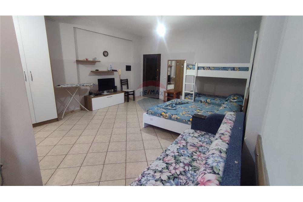 Studio apartments for sale on lungomare, Vlorë