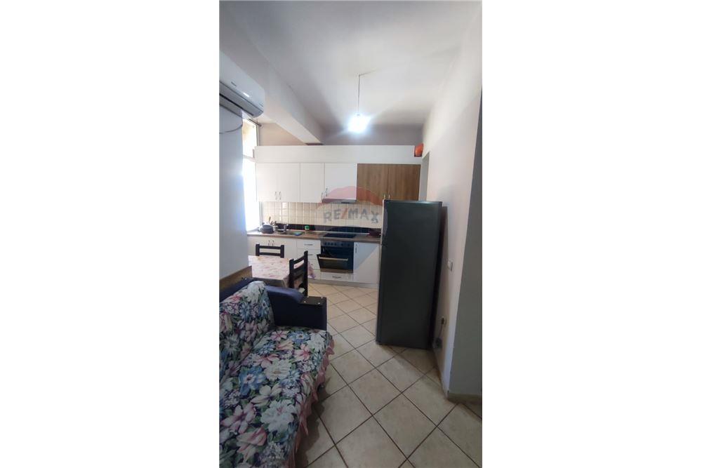 Studio apartments for sale on lungomare, Vlorë