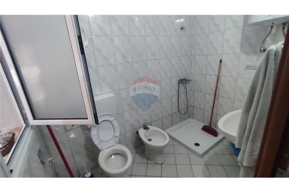 Studio apartments for sale on lungomare, Vlorë