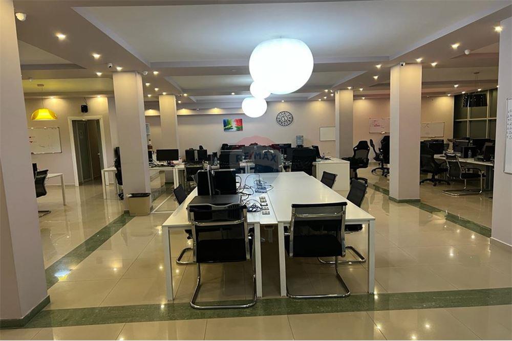 Ufficio in affitto in edificio commerciale di 5 piani ad Astir - adatto per aziende, istituzioni e showroom (3)