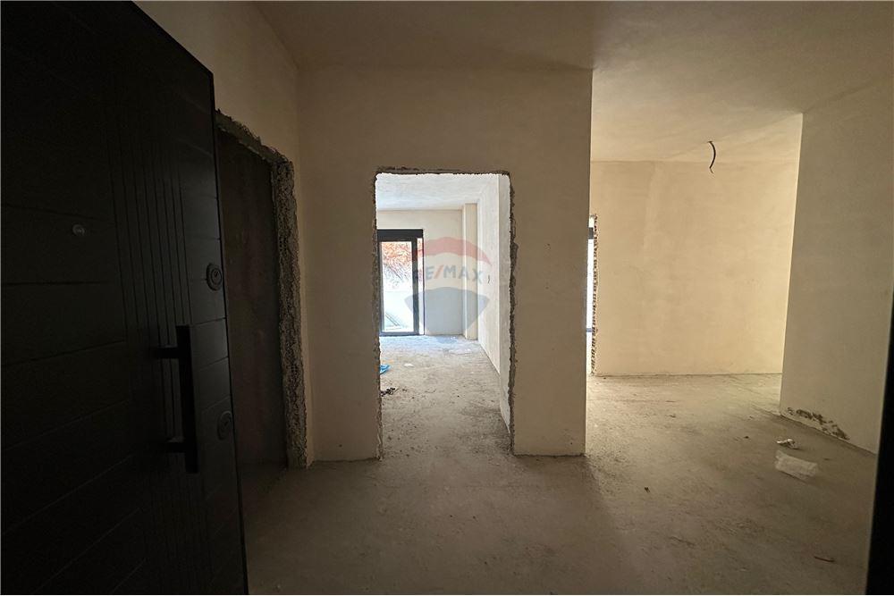 Appartement à vendre 2+1 à sarande.