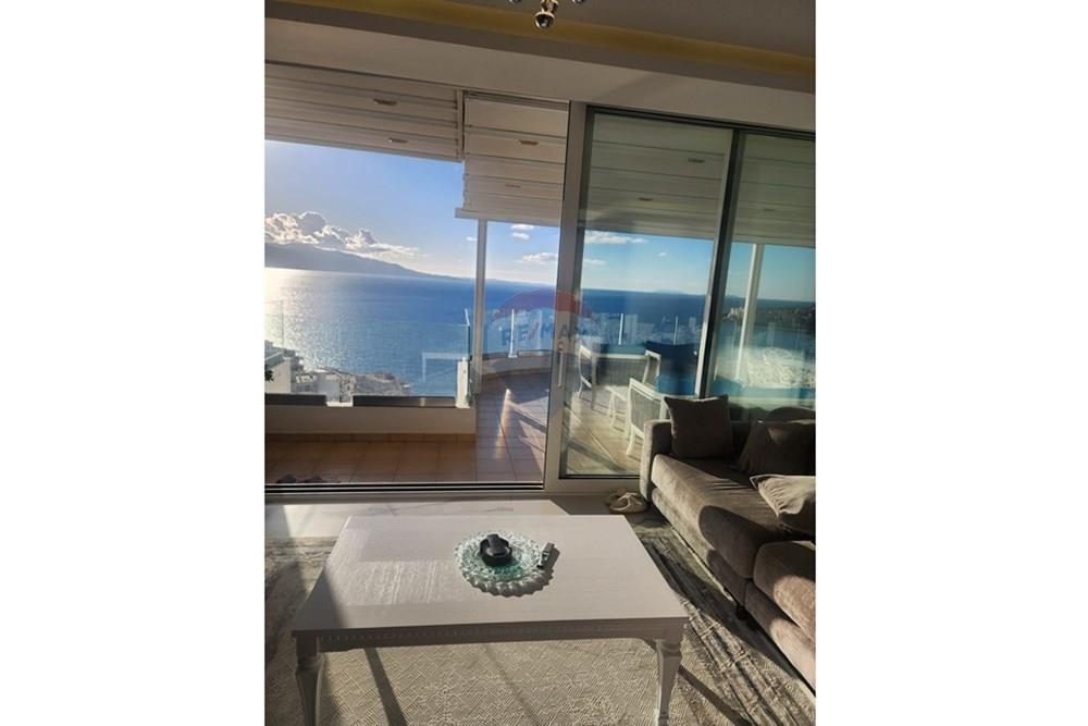 Penthouse në shitje rruga bill golemi, me pamje panoramike nga deti (2)