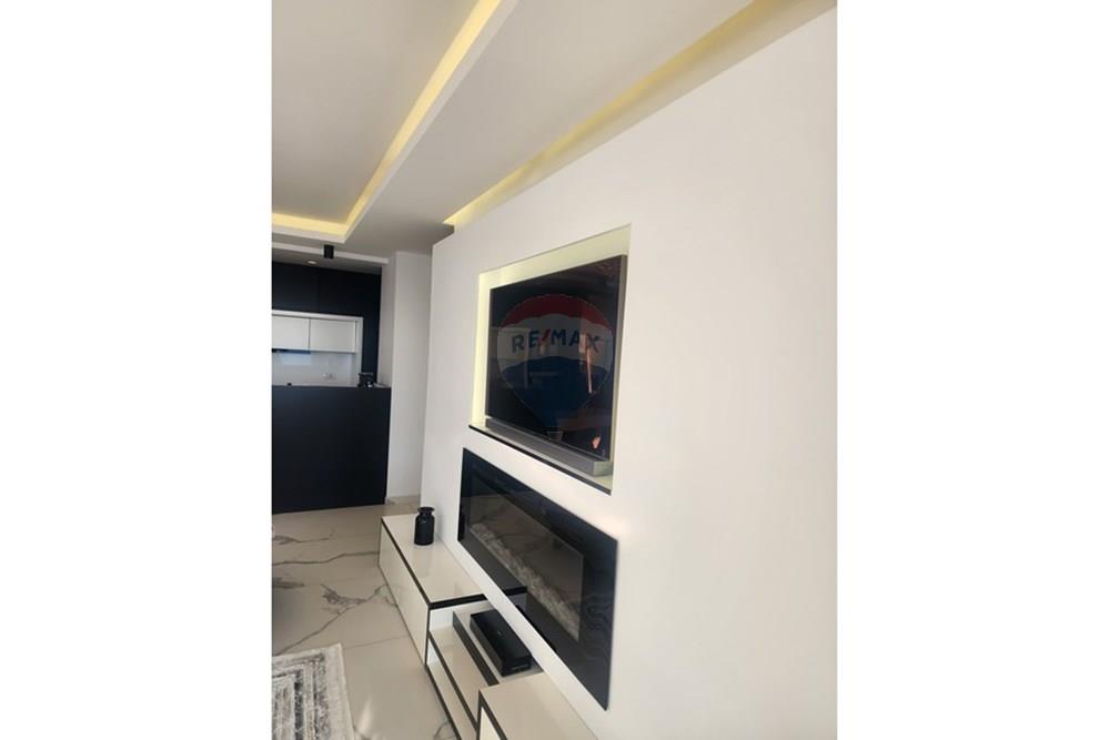 Penthouse në shitje rruga bill golemi, me pamje panoramike nga deti (3)